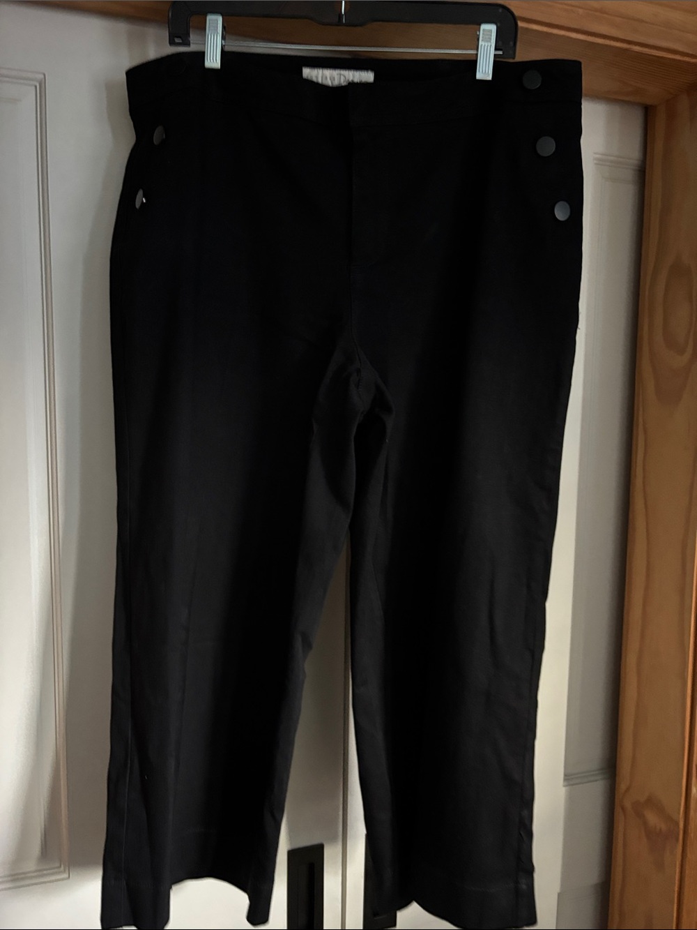 Women’s Cropped Black Ankle Pants with Side Button Detail Size 18W